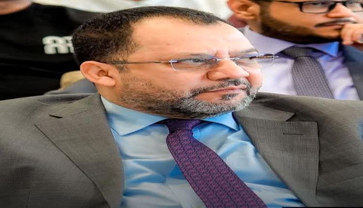 وزير الكهرباء يكشف فساد متنفذي تعز ويصف أزمة الطاقة بالثقب الأسود