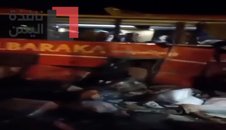 مجزرة على خط العبر.. عشرات الضحايا في تصادم مروع بين باص جماعي وشاحنة فولفو
