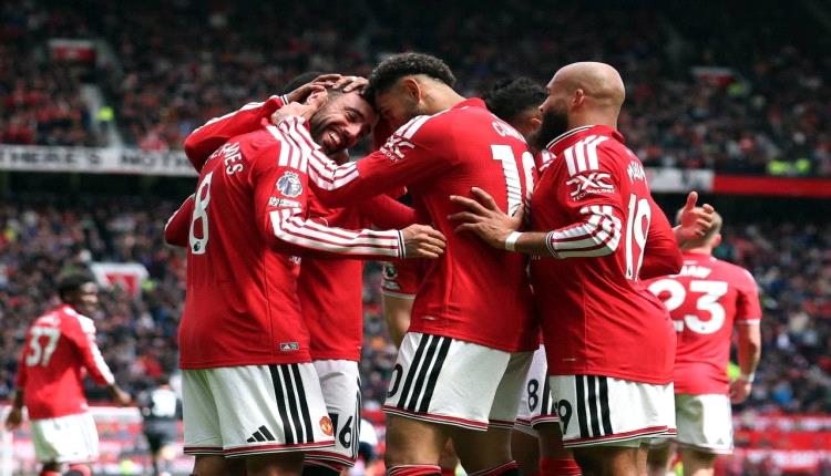 مانشستر يونايتد يفوز على نوتنجهام بثلاثية بالدوري الإنجليزي