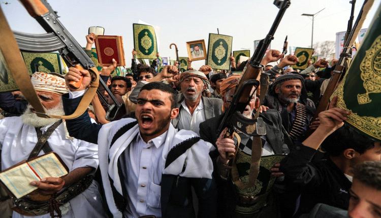غطاء سياسي للملاحقات.. خطبة الحوثي الأخيرة تُمهّد لتصفية ما تبقى من منظمات إغاثية