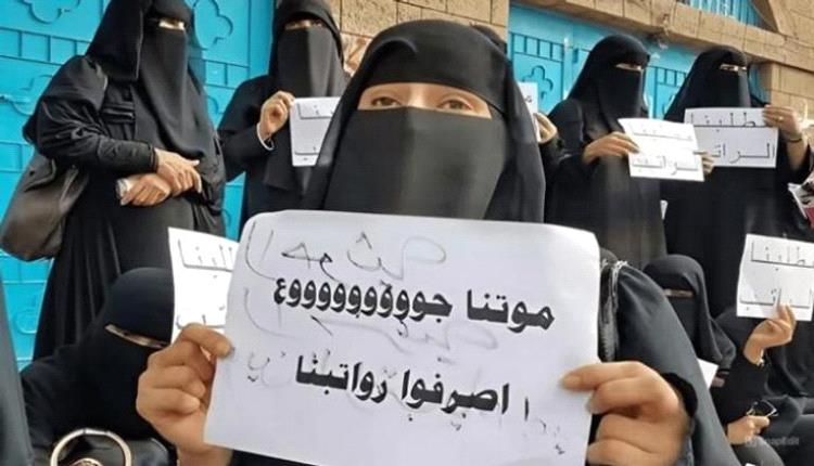 الجوع في خدمة الحرب.. الحوثيون "متهمون" بتوسيع تجنيد الفئات الضعيفة