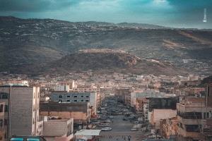 مكاتب العدالة في تعز تحت المجهر: من يعمل نرفعه... ومن يعطل نفضحه