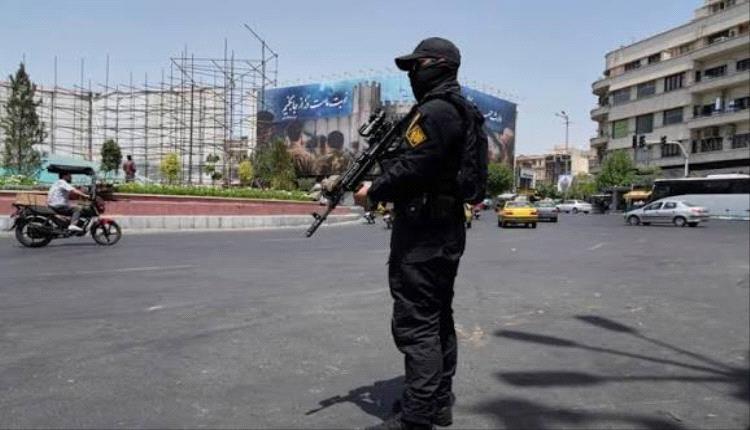 هجوم مسلح يستهدف مبنى لجهاز الاستخبارات في إيران 