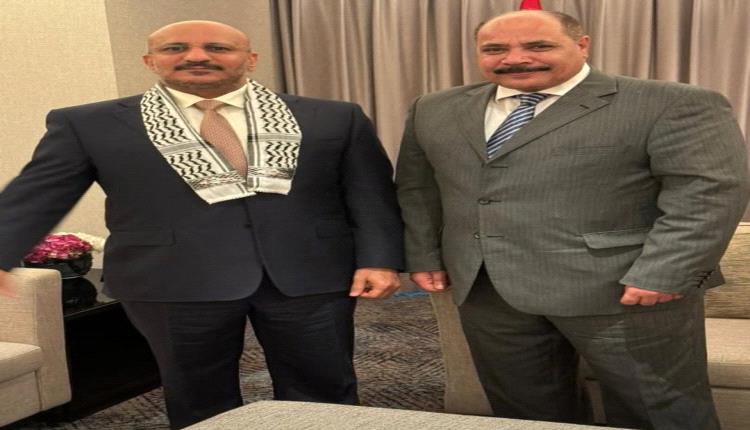 قيادي بارز مع طارق صالح يعلن استقالته ويكشف سبب التخلي عن قائده في هذه الظروف