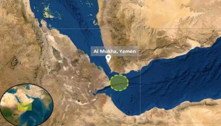 العمليات البريطانية: تلقينا بلاغا بانفجارات قرب ناقلة نفط جنوب المخا