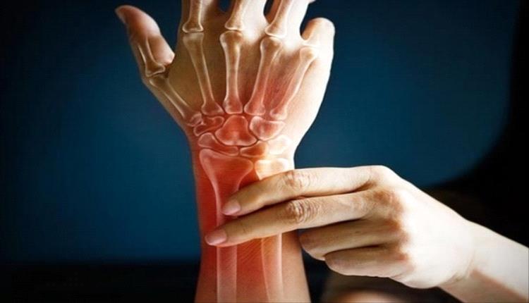 عادات يومية للحفاظ على صحة العظام مع التقدم في العمر.. حافظ عليها