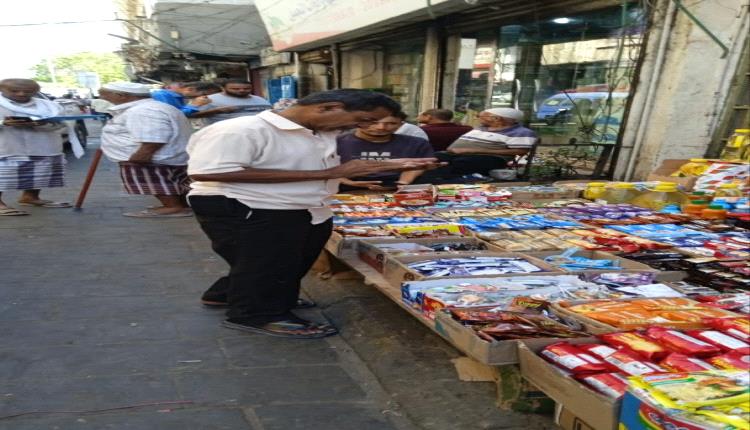 صحة البيئة بالتواهي تنفذ نزولًا رقابيًا على المحلات التجارية