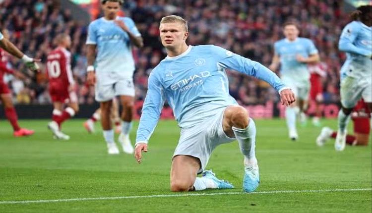 مانشستر سيتي يلقن ليفربول درسا قاسيا في أنفيلد ويطير بصدارة الدوري الإنجليزي