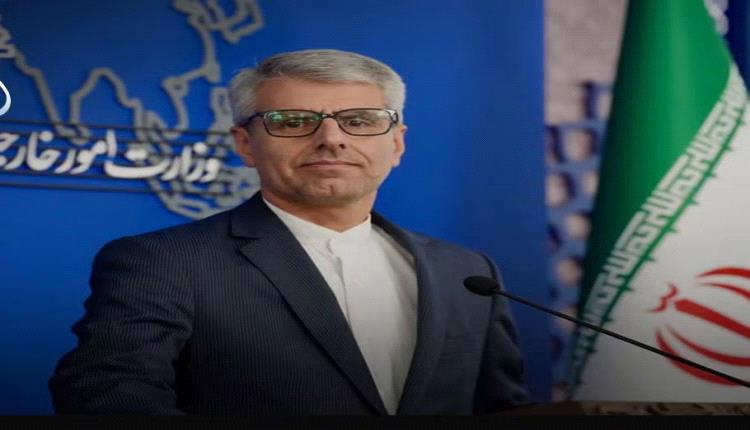 إيران تواصل دراسة الرد الأمريكي بشأن إعادة فتح مضيق هرمز