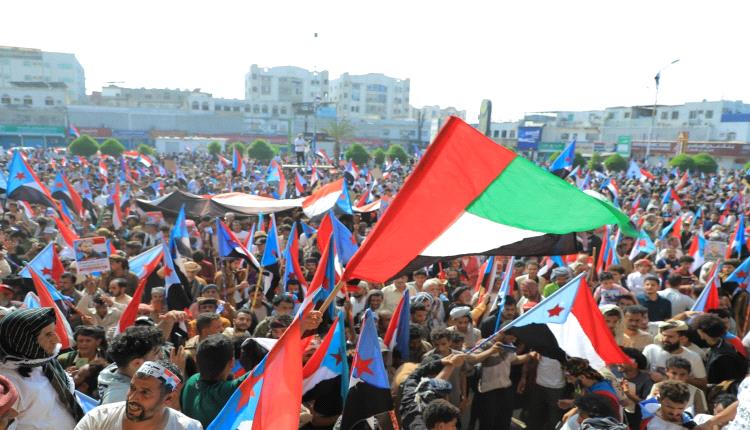 الجنوبيون يطالبون العالم بالإعتراف بحقهم في إستعادة دولتهم ويتعهدون بحماية باب المندب 