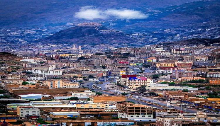 شهيدين وجرحى بينهم طفلان وتضرر 11 منزل بقصف حوثي وحشي على المدنيين بتعز