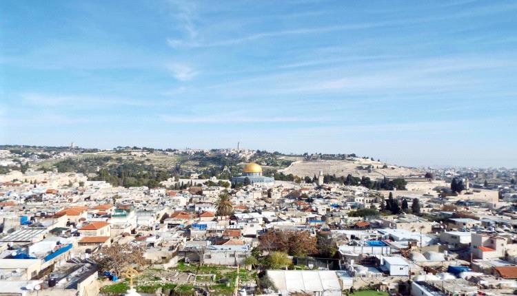 جرافات إسرائيلية تزيل بناية عمرها نصف قرن في القدس 