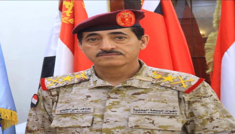 اعتذار العقيلي عن استهداف الحشود القبلية يفجر جدل واسع.. صحفيون وسياسيون ينتقدون موقف وزارة الدفاع