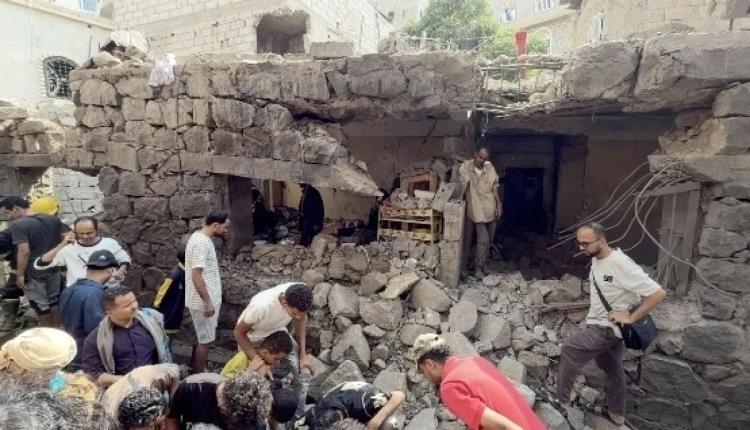 رسالة من مشائخ تعز إلى المغرر بهم: عودوا إلى أهلكم ولا تكونوا وقوداً لحرب الحوثي