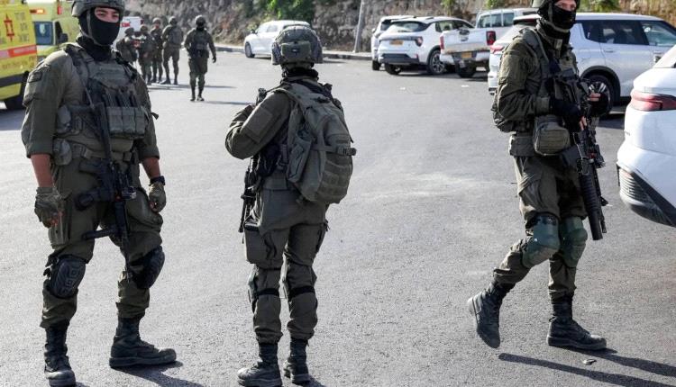 مصرع جنديين من جيش الإحتلال الإسرائيلي بهجوم الخليل