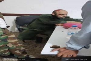 شاهد.. ضبط عنصر حوثي في تعز بحوزته أموال وقنابل بعد  تأديته الصرخة وسط المدينة