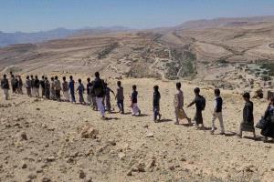 الحوثي يزج باكثر من 461 ألف طفل إلى مراكز الموت