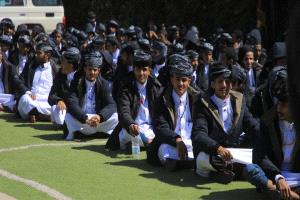 خداع ودعاية رخيصة.. مصدر يعري مسرحية الحوثي حول الإفراج عن أسرى الساحل الغربي