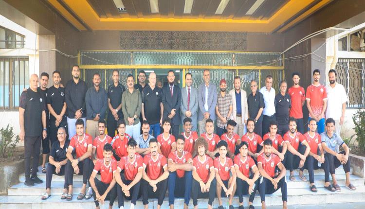 شيخ يستقبل بعثة المنتخب الوطني الأول المشارك في «خليجي27»  