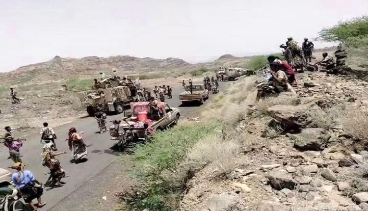 الحوثي يحاول التوغل في الوازعية غرب تعز والطيران يقصف تعزيزاته