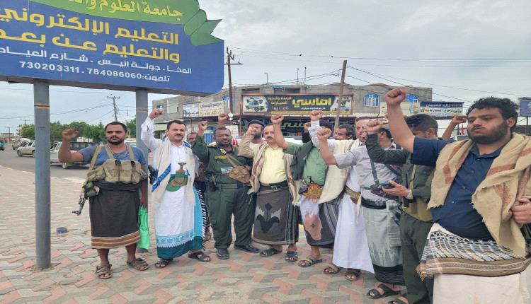 اعتراف ايراني بمساعدة الحوثيين ومشاركتهم في السيطرة على المخا للتحكم بمضيق باب المندب
