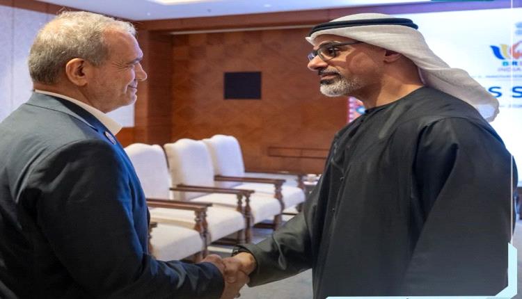 ولي عهد أبوظبي يبحث مع الرئيس الإيراني خفض التصعيد في المنطقة