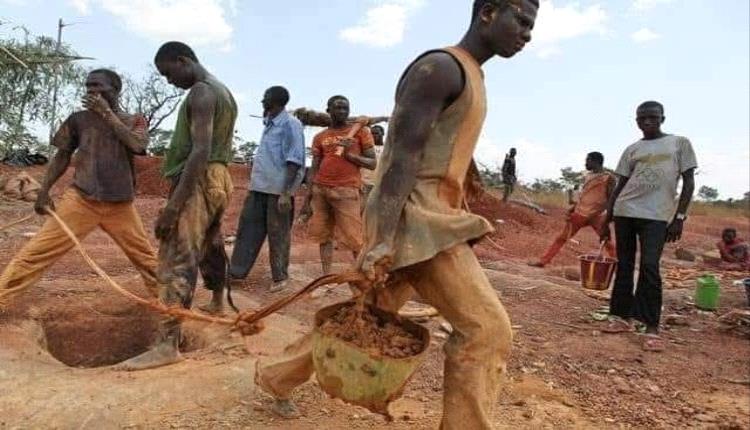 60 قتيل وعدد من المفقودين بانهيار منجم ذهب في السودان
