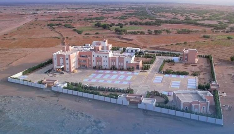 الحديدة.. مسيرة النهب الحوثية تطال المنشآت الطبية والإغاثية في الخوخة 