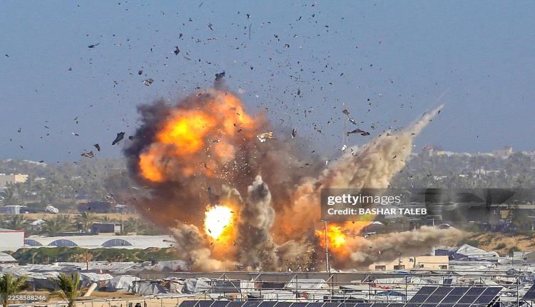 جيش الإحتلال الإسرائيلي يقتل فلسطينيين إثنين بقصف صاروخي على مدينة غزة