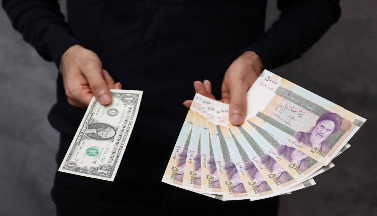 الدولار يسجل أكثر من 2.5 مليون ريال.. الريال الإيراني يهبط إلى مستوى قياسي  