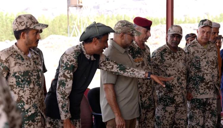 بداية سقوط الساحل الغربي.. قيادي مقرب من طارق صالح يكشف تفاصيل الحقيقة