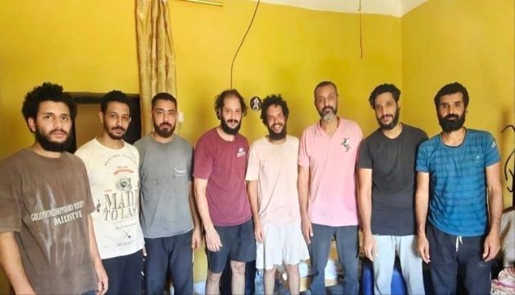 بعد أشهر من الاحتجاز.. تحرير 8 بحارة مصريين اختطفوا قبالة سواحل اليمن