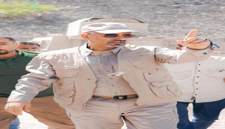 الزبيدي يوجه رسالة حاسمة إلى القوات الجنوبية في جبهات القتال