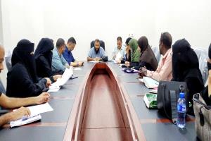 مدير عام التواهي يعقد لقاءً موسعًا مع منظمات المجتمع المدني لبحث تعزيز العمل التنموي بالمديرية