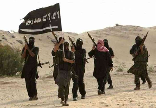 أبين.. هجوم للقاعدة على نقطة امنية في مودية يخلف شهيدا ومصابين