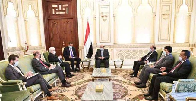 الرئيس هادي يصف تدخل إيران في الشأن اليمني بـ"الفاضح" وغريفيث يتطلع لزيارة عدن لتأكيد أمر هام
