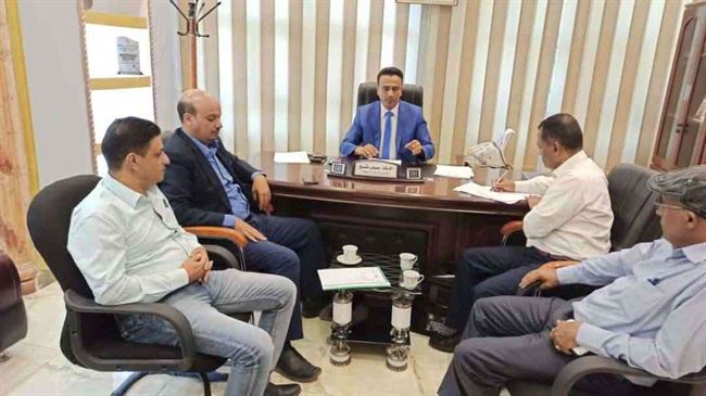 قيادة وزارة الإدارة المحلية تناقش خطط العام2021م