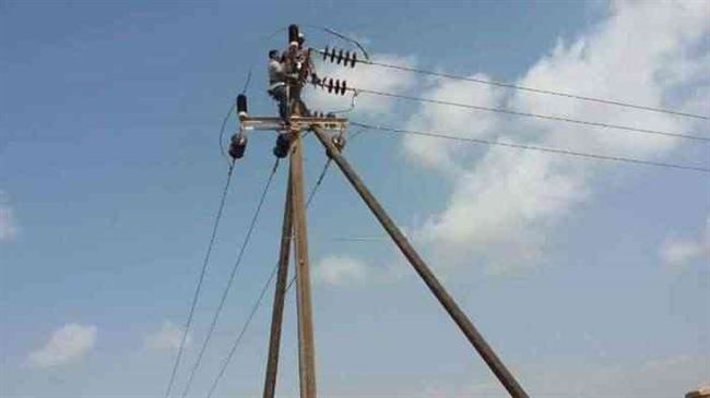 شاهد.. انطلاق أعمال الصيانة الفنية لخطوط كهرباء عدن