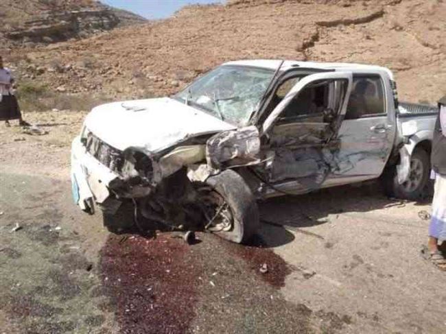 طقم عسكري يصدم أسرة في شبوة ويهرب من موقع الحادث