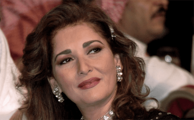 أريد التقرّب إلى الله".. الفنانة آثار الحكيم تعلن اعتزالها