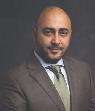 أكرم أبو الهنود