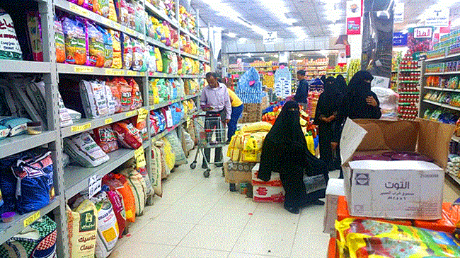 ارتفاع جنوني لأسعار السلع الغذائية في عدن مع تدهور الصرف وغياب الحكومة