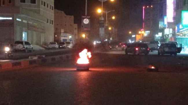 احتجاجات غاضبة في سيئون من مماطلة الرئاسي بإخراج عناصر الإخوان إلى جبهات القتال