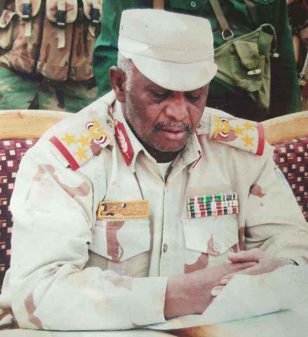 أحد المشمولين في قرار مجلس الأمن.. اللواء فيصل رجب يهاتف عائلته من سجنه في صنعاء