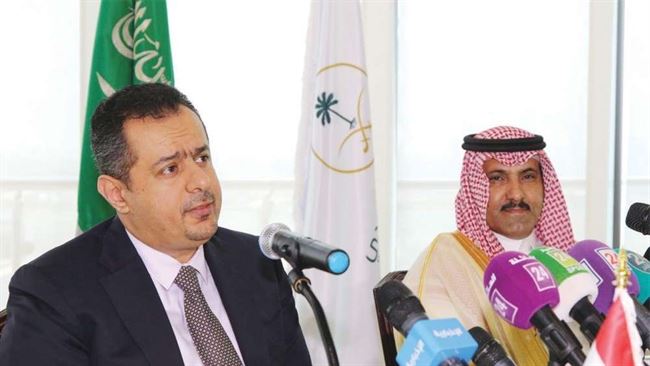 التجار يرفعون الاسعار بقرار حكومي أصدره معين عبدالملك.. ثالوث مخيف يطرق أبواب اليمنيين !