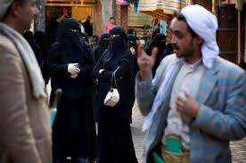 لم يسبقه بها أحد قط.. قيادي بارز يرتكب فضيحة مدوية أثارت اليمنيين.. شاهد
