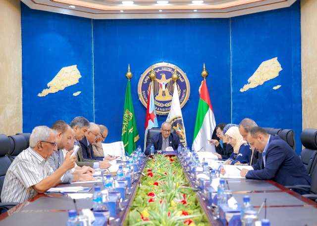 رئاسة الانتقالي يدعو سفراء الدول الراعية لليمن حل قضية الجنوب
