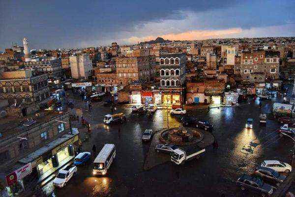 انتحار طالبة جنوب صنعاء وامرأة تضرب زوجها بفأس وترديه قتيلاً