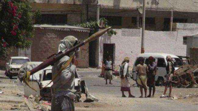 تعز تدفع فاتورة عهر الإخوان.. شراء ولاءات وابتزاز