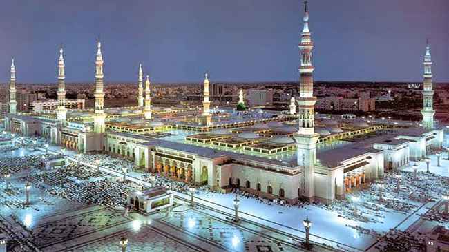 توقف قلب شخص أثناء زيارته المسجد النبوي.. كيف عاد للحياة؟
